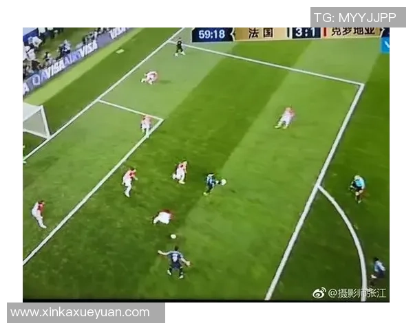 2018年俄罗斯世界杯决赛法国队对阵克罗地亚队精彩回放与赛后分析